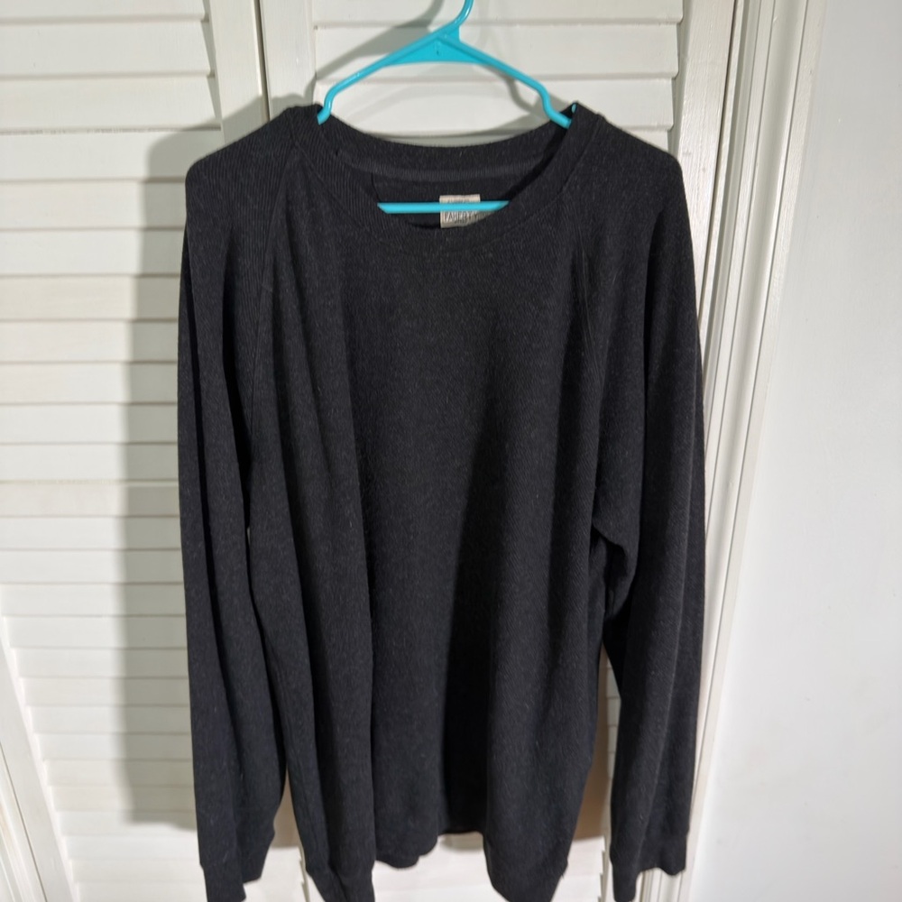 Faherty Men's Charcoal Crewneck Sweater